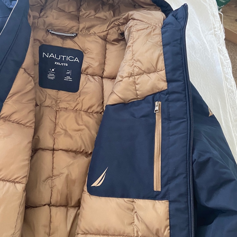 Nautica Men's Navy Hooded winter/ spring coat - Picture 6 of 13